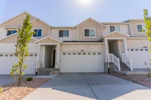 featured image of 2722 N Blue Dawn Ln