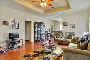 102 102 Royal St. - 2 Bedroom - Photo 1 of 1