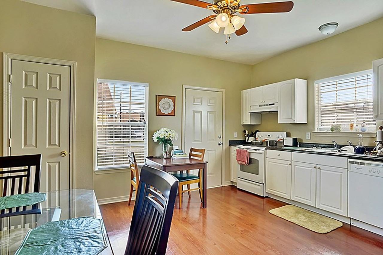 102 102 Royal St. - 2 Bedroom - Photo 2 of 11