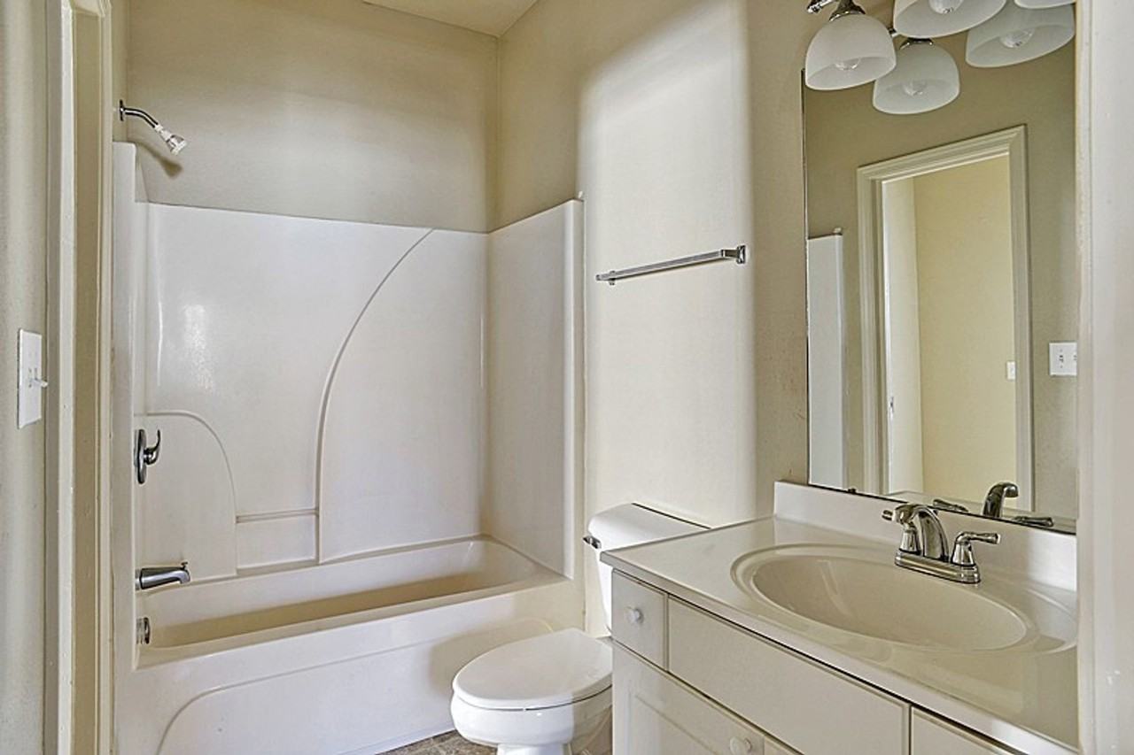 102 102 Royal St. - 2 Bedroom - Photo 6 of 11