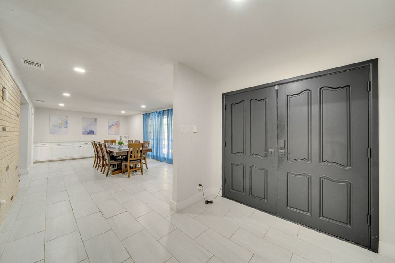 605 605 Squires - Photo 6 of 50