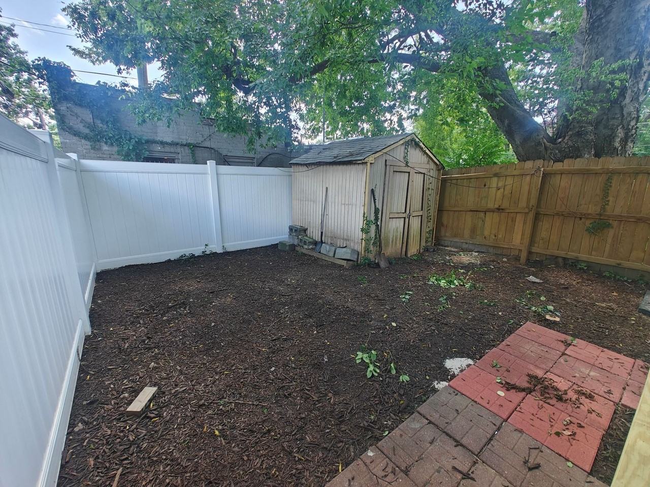 3001 Grayland Ave - Photo 3 of 16