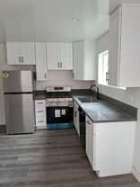 1370A - Photo 1 of 1