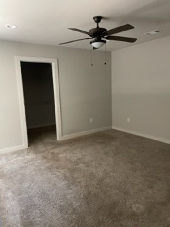 6240 Burbank Crossing Loop - Photo 3 of 13