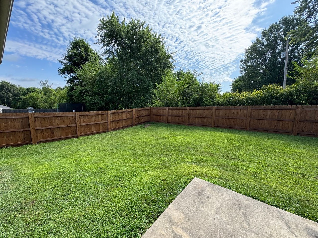 1658 N Pigeon Rd - Photo 2 of 19