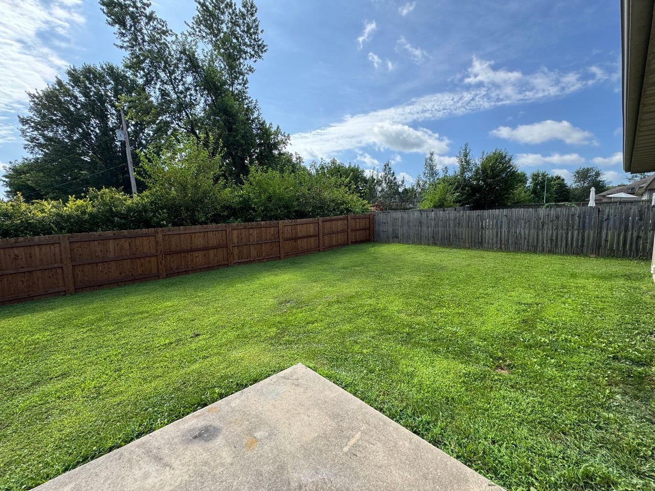 1658 N Pigeon Rd - Photo 3 of 19