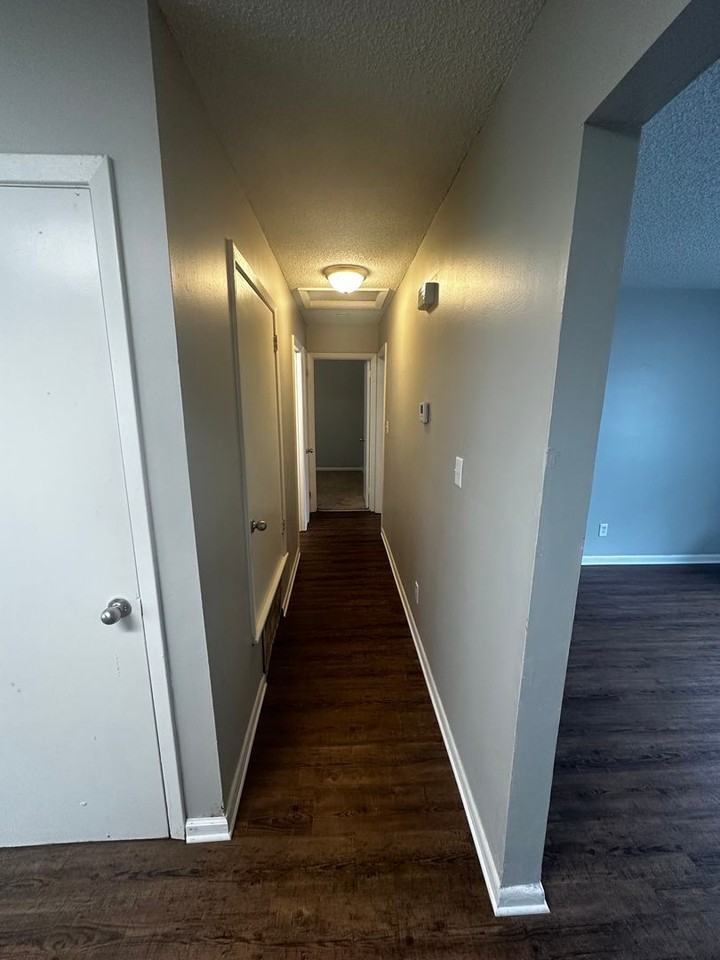 7 Shanna Cir #C - Photo 7 of 23