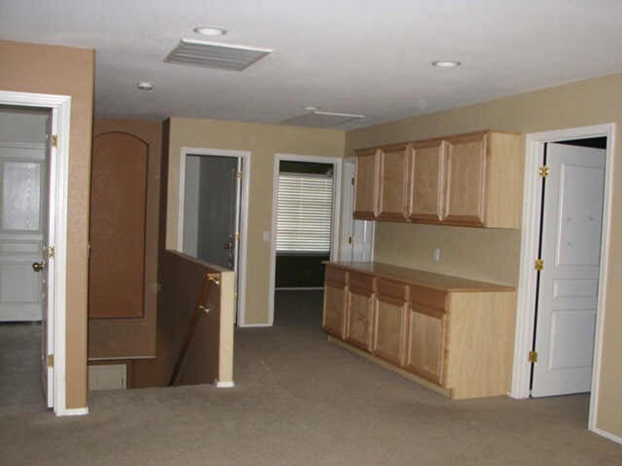 20205 N 84th Ave - Photo 3 of 5