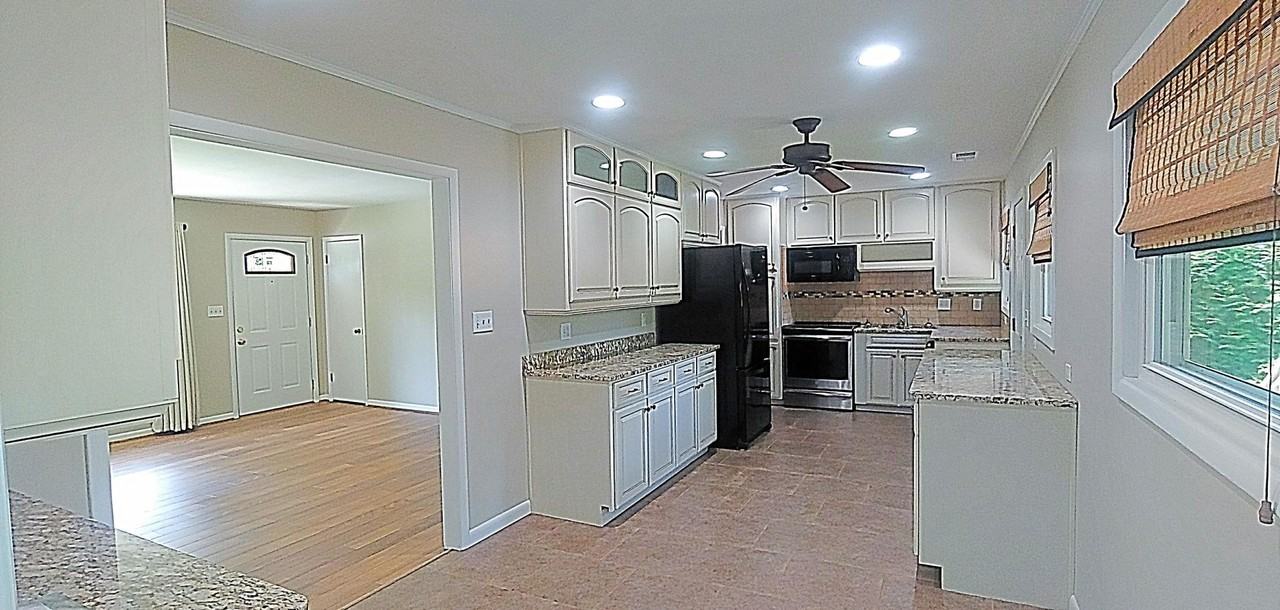 812 Acton Ave - Photo 2 of 18