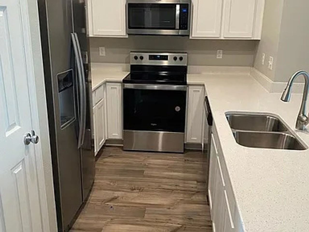 128 Great Star Ct - Photo 3 of 17