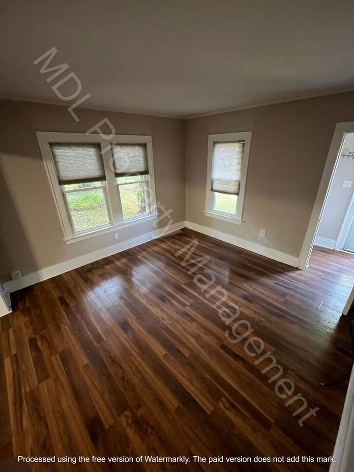 3474 Mackinaw St - Photo 3 of 7