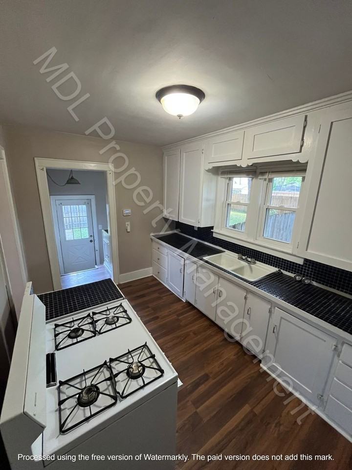 3474 Mackinaw St - Photo 5 of 7