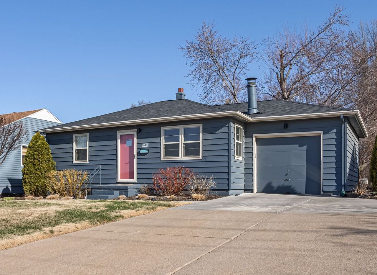 7510 Cass St - Photo 3 of 27