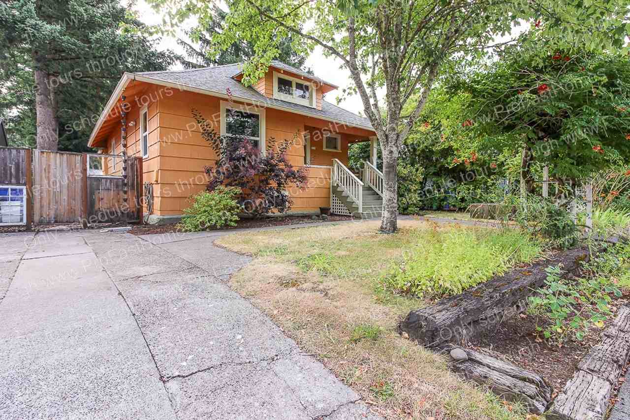 5114 Se 58th Ave - Photo 3 of 25