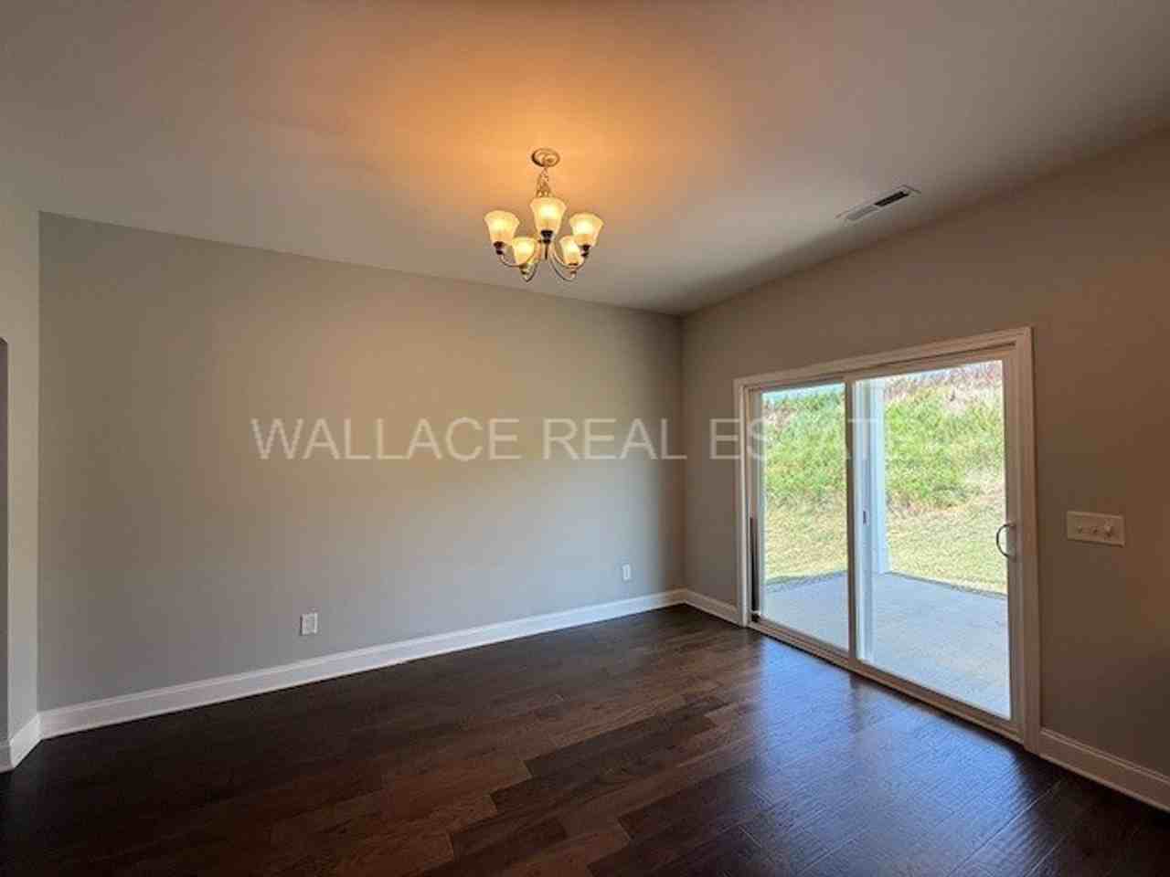 177 Aspen Dr - Photo 3 of 17