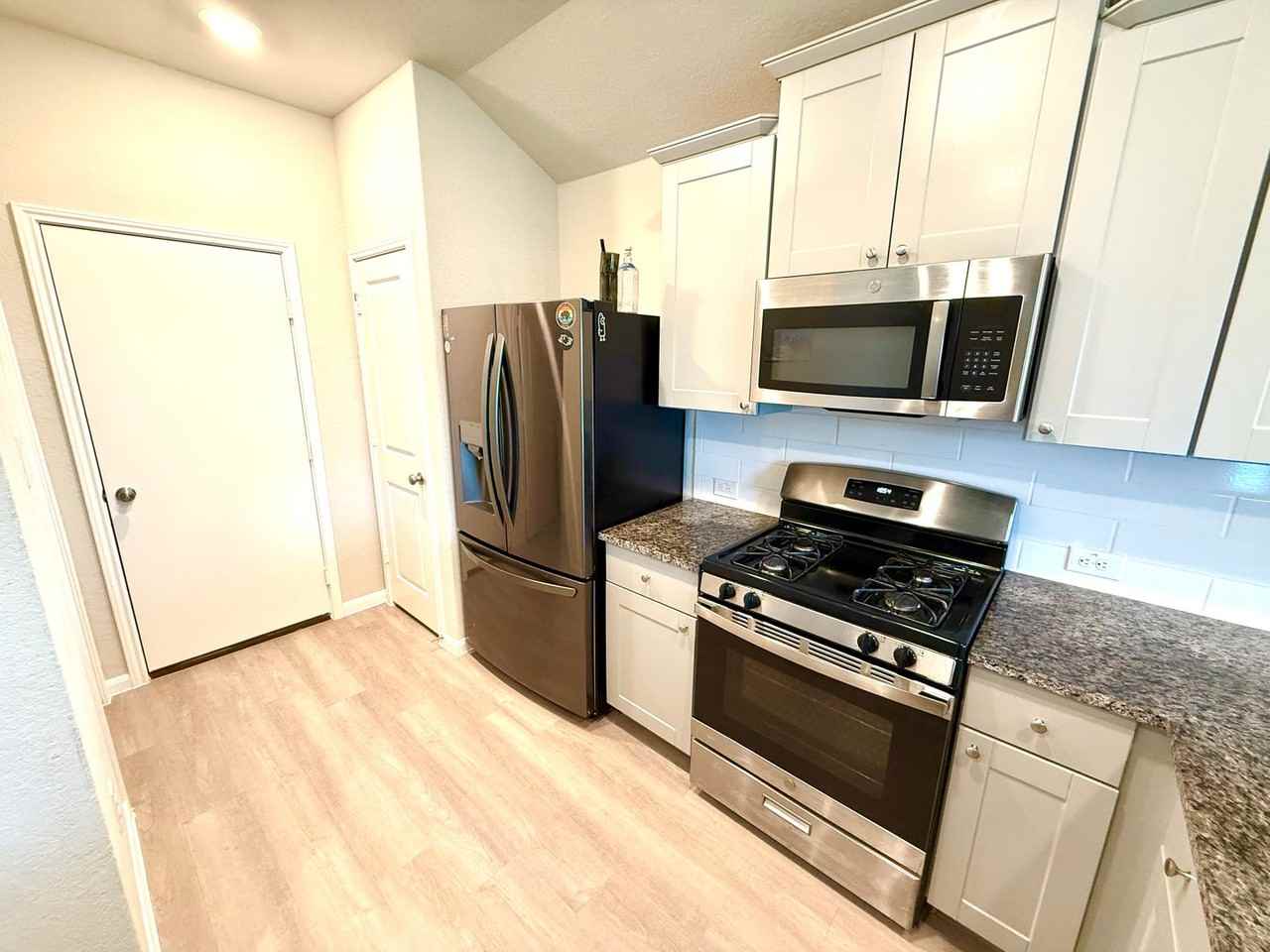 7918 Dovers Den - Photo 5 of 30