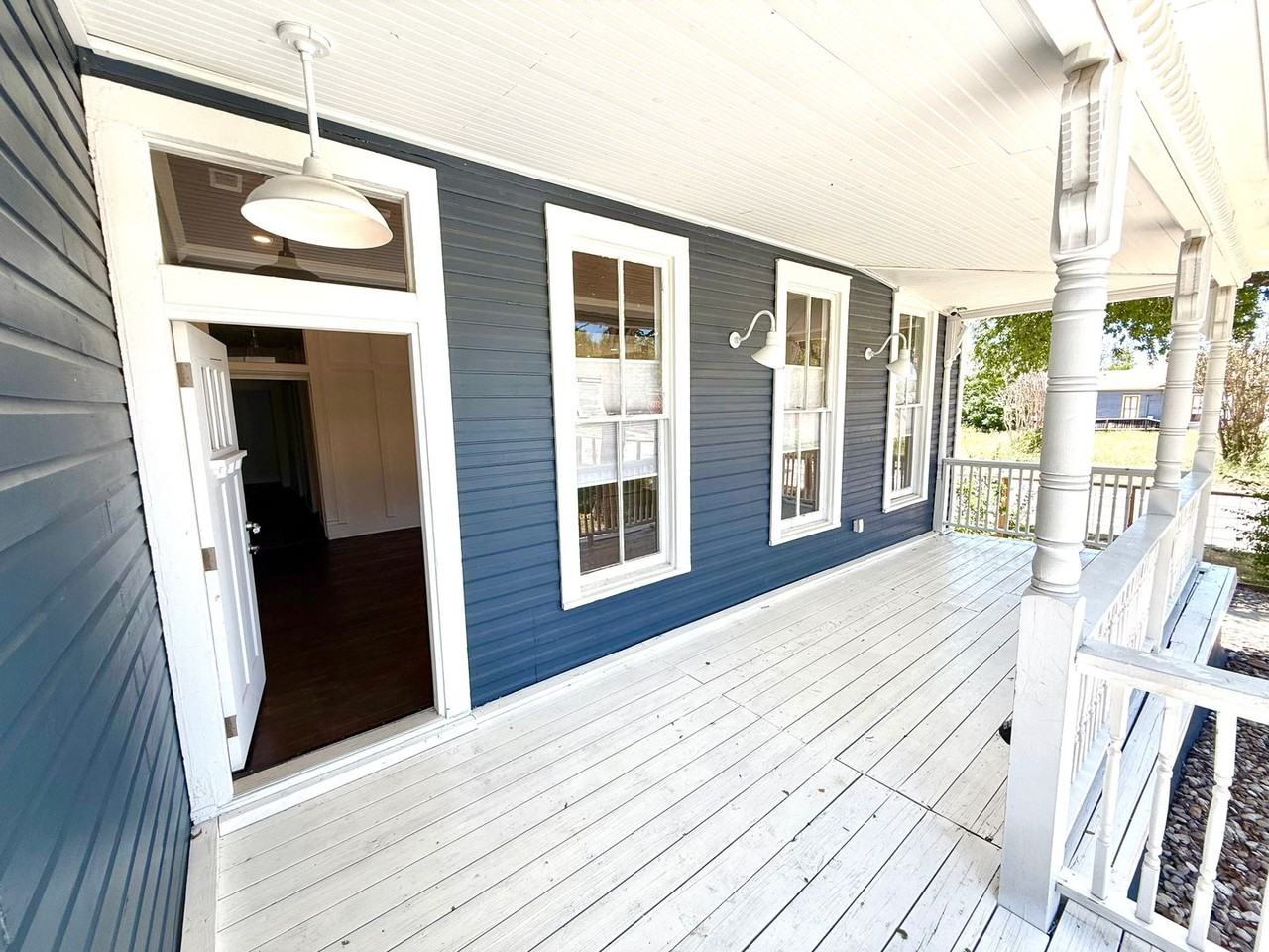 804 Dawson St - Photo 3 of 44