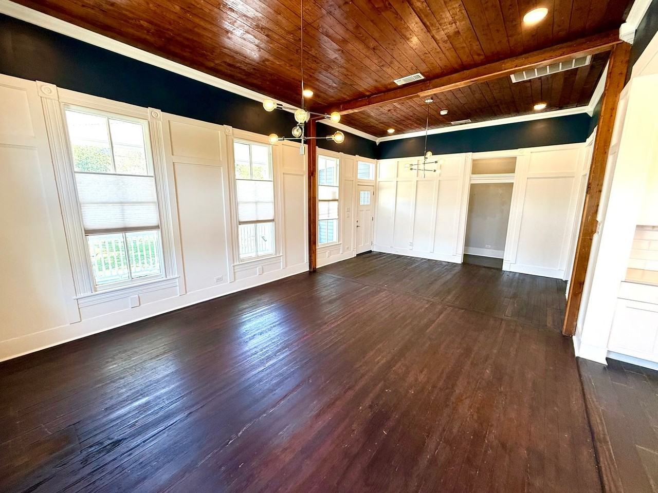 804 Dawson St - Photo 7 of 44