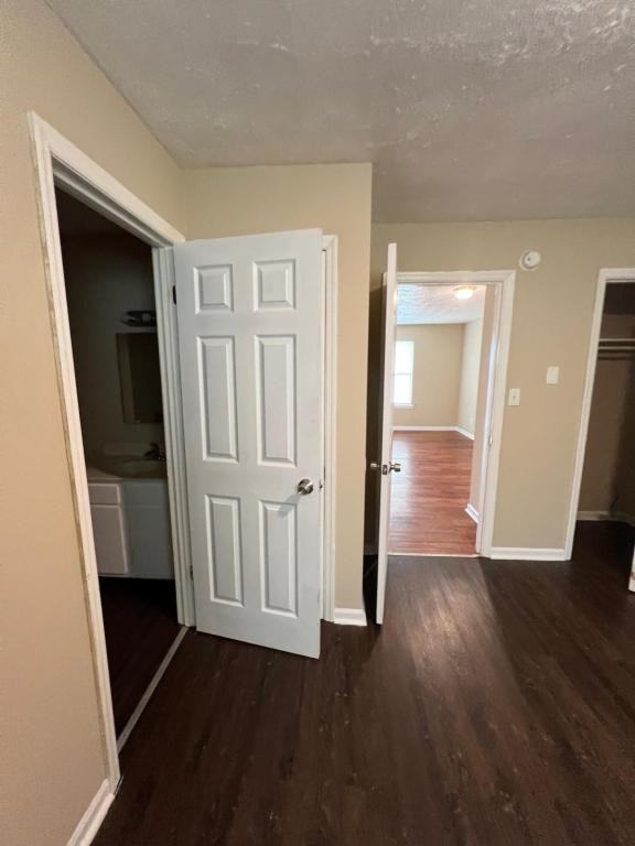 1972 Cambridge Dr - Photo 5 of 10