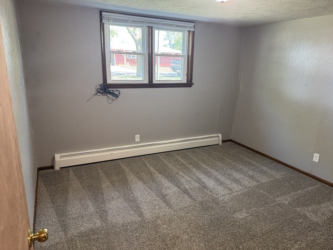 614 11th Ave Sw #3 - Photo 4 of 12