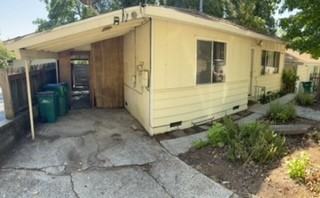 307 E Maryland Dr - Photo 5 of 24