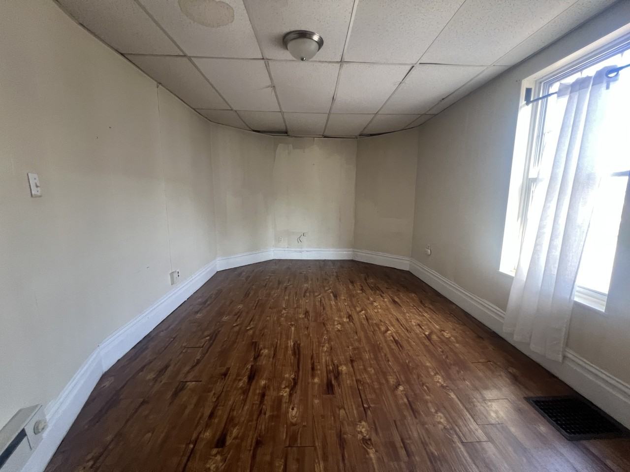 382 Forest Ave #14713520 - Photo 7 of 14