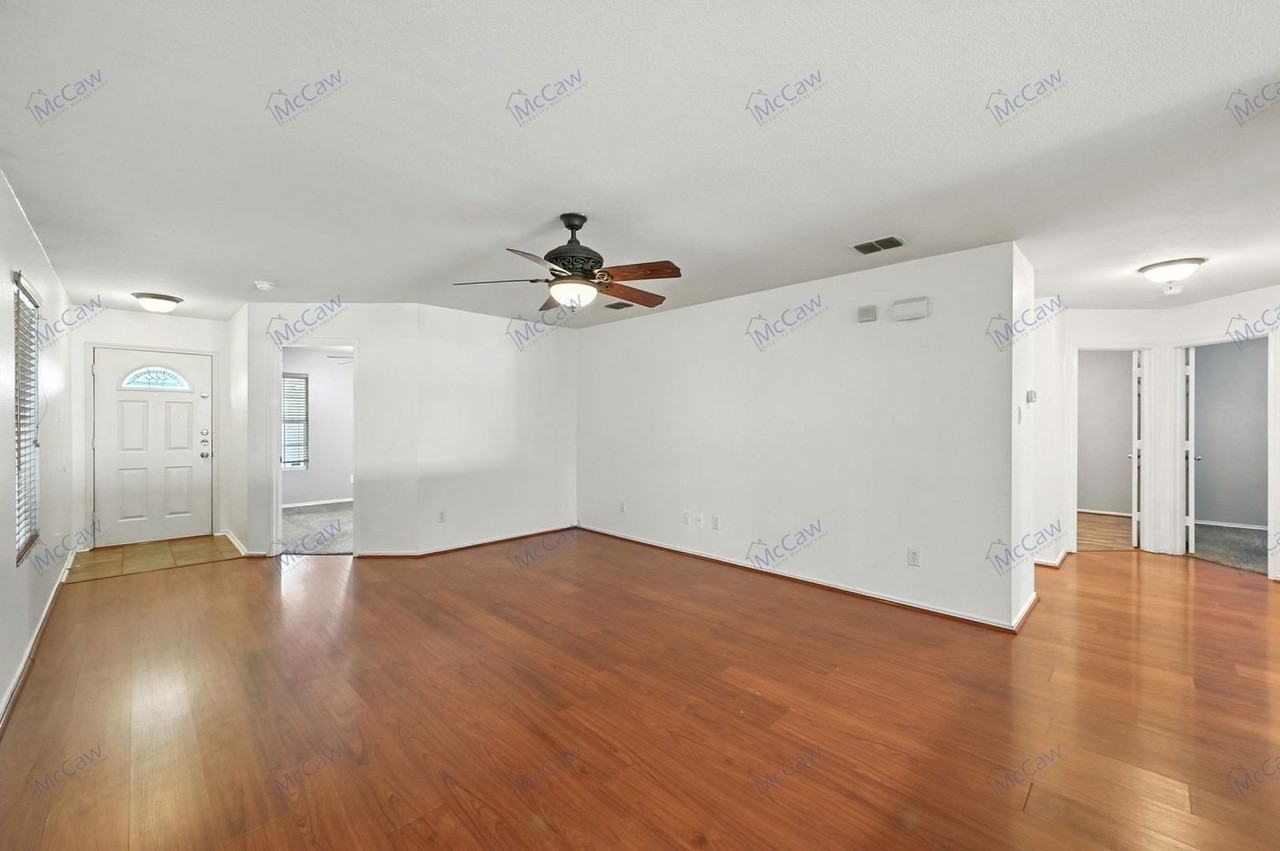 10512 Flagstaff Run - Photo 3 of 21