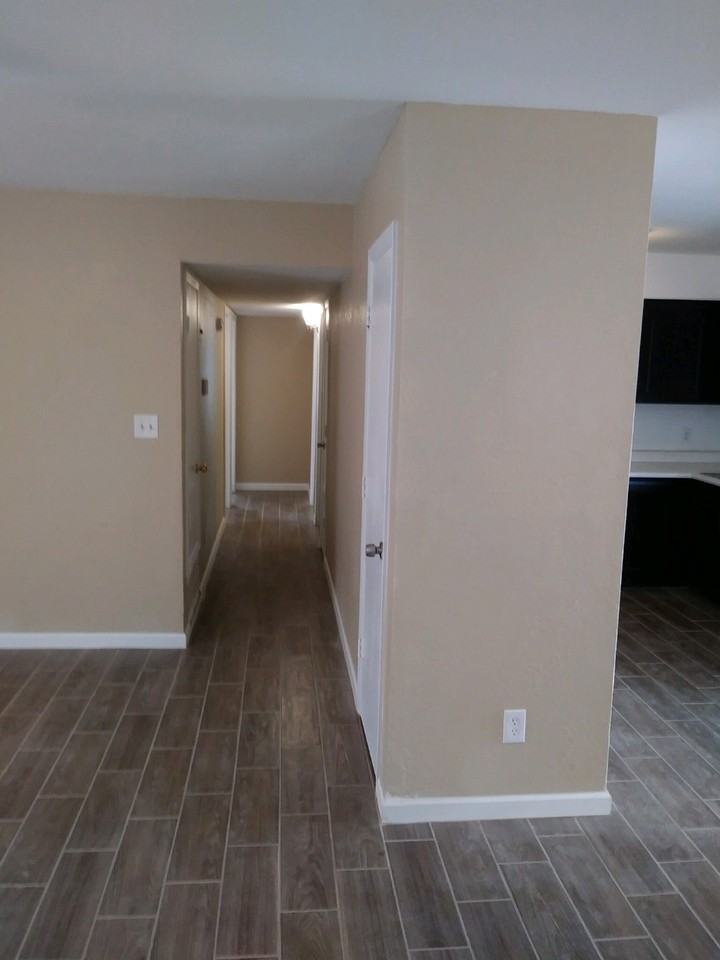219 E 1st Ave - Photo 2 of 13
