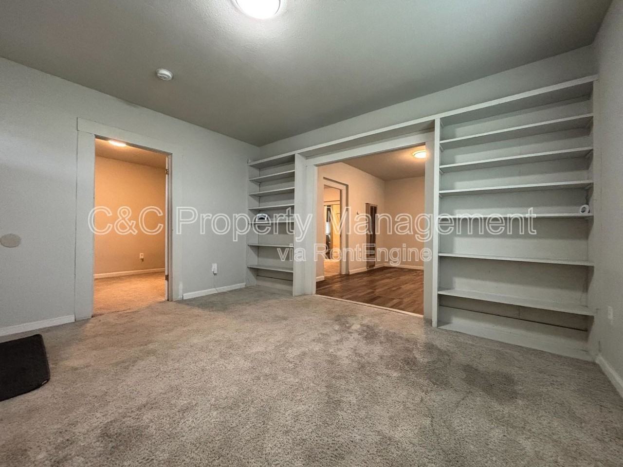 421 N Diana St - Photo 7 of 10