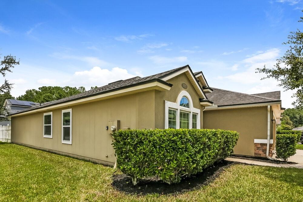 11025 Snowbrook Ct - Photo 3 of 15