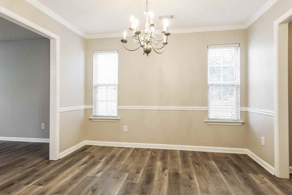 1915 Simmons Ln - Photo 7 of 17