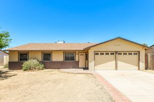 7008 W Canterbury Dr - Photo 1 of 1