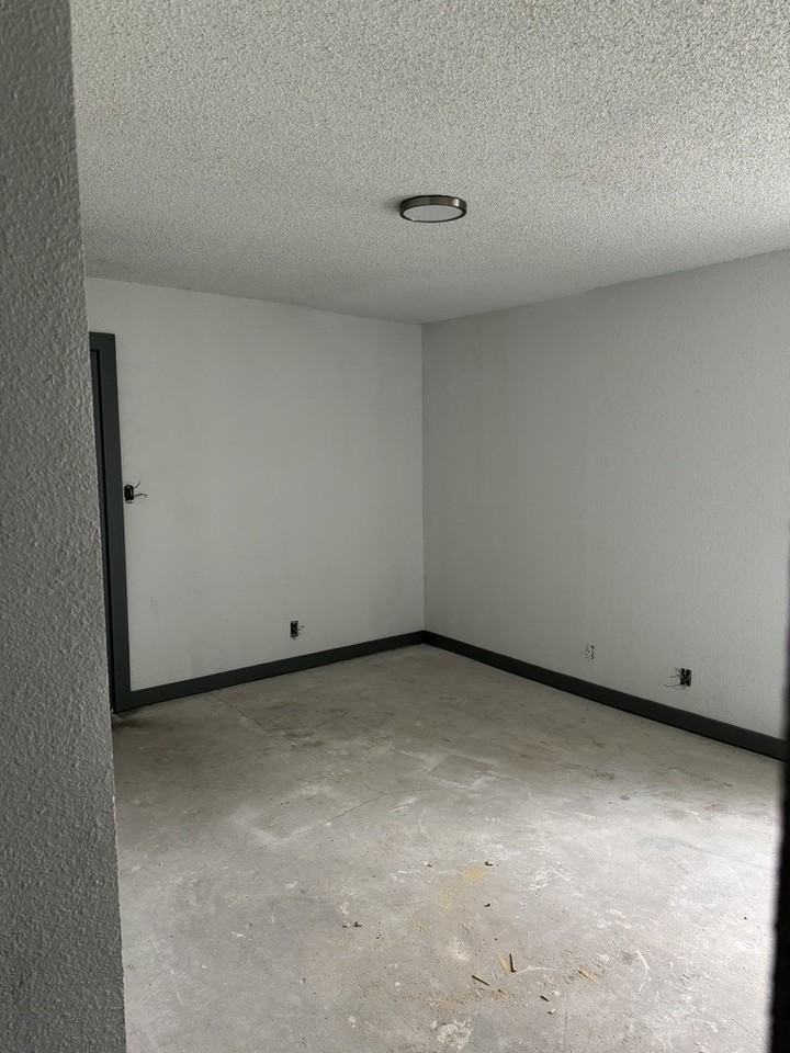 6619 S Zunis Ave #2806 - Photo 5 of 12