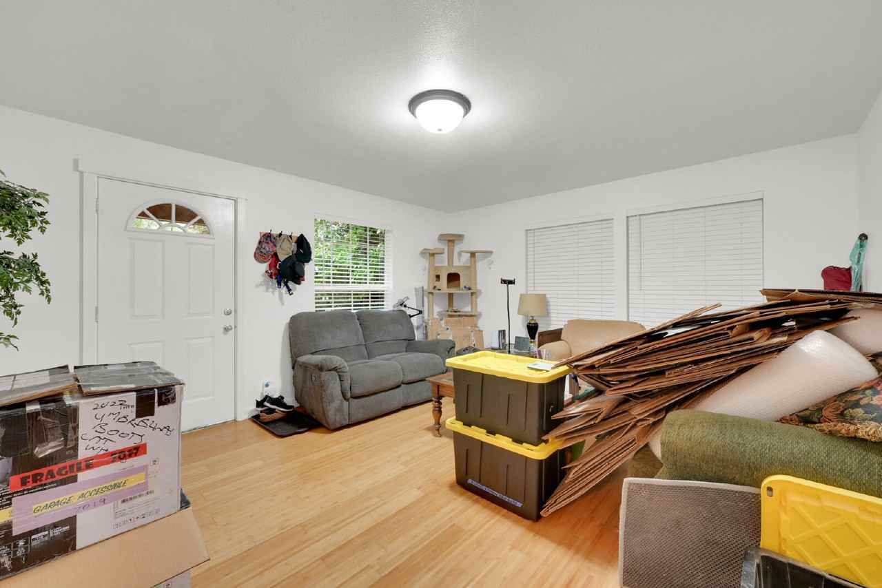 12865 Village Rd - Photo 3 of 18