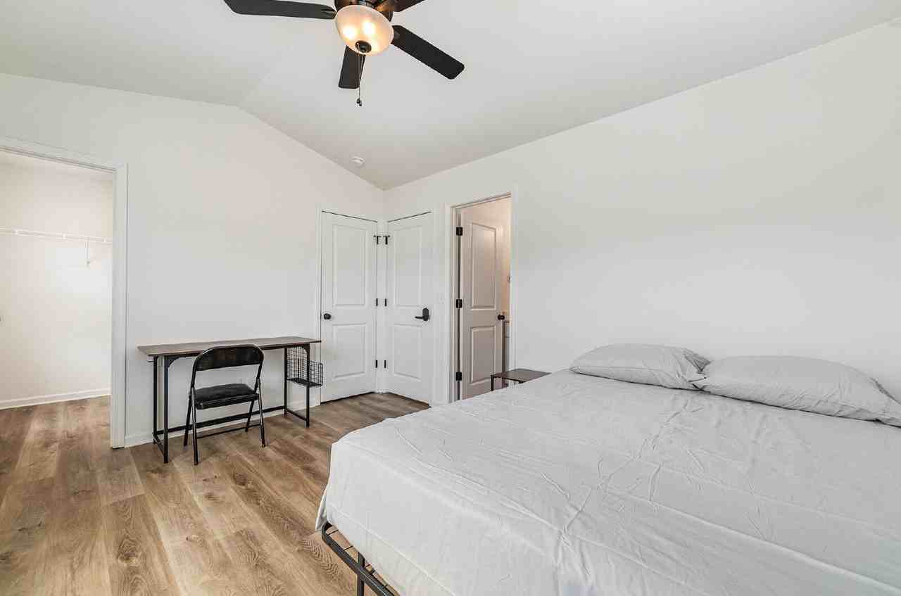 5357 Eneida Sue Dr - Photo 2 of 16