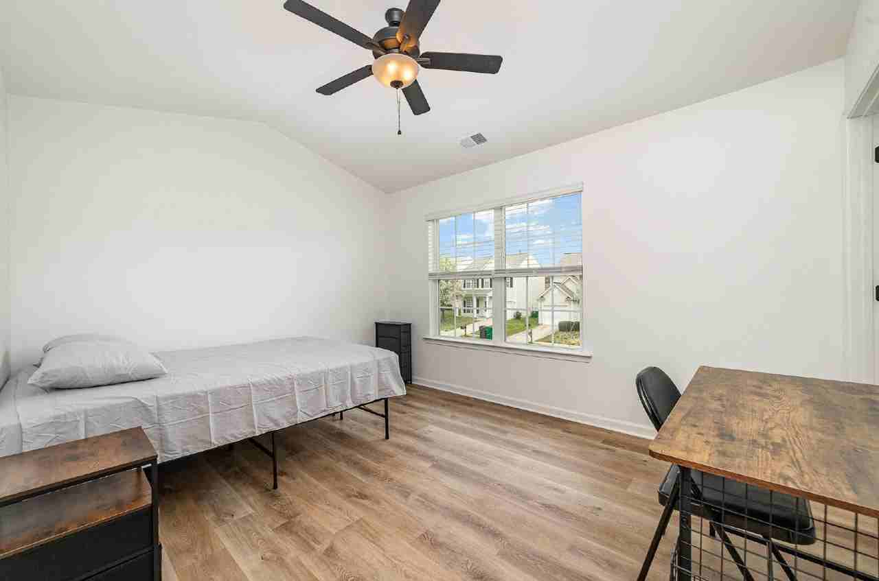 5357 Eneida Sue Dr - Photo 3 of 16