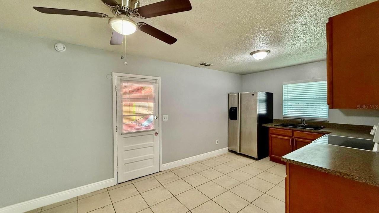 1511 Mabbette St - Photo 6 of 18