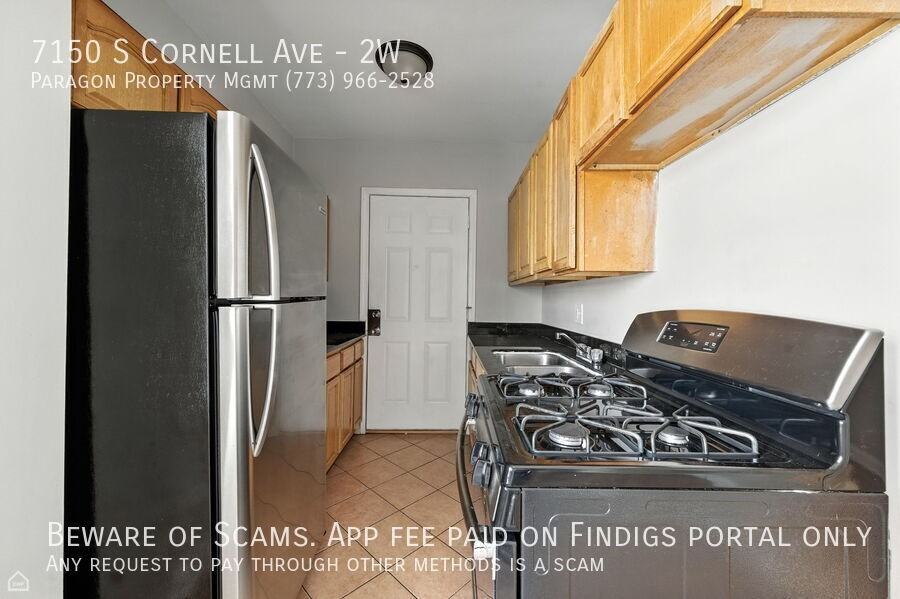 7150 S Cornell Ave #2W - Photo 5 of 13