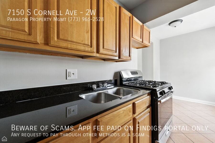 7150 S Cornell Ave #2W - Photo 6 of 13