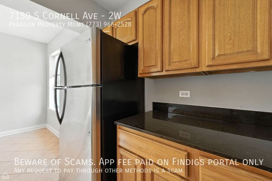 7150 S Cornell Ave #2W - Photo 7 of 13