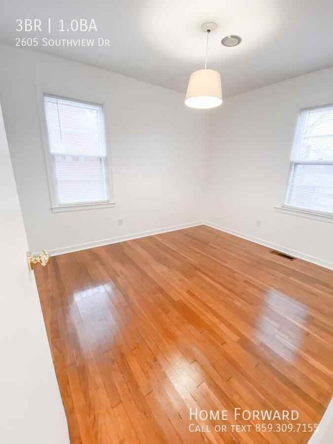 2605 Southview Dr - Photo 4 of 13