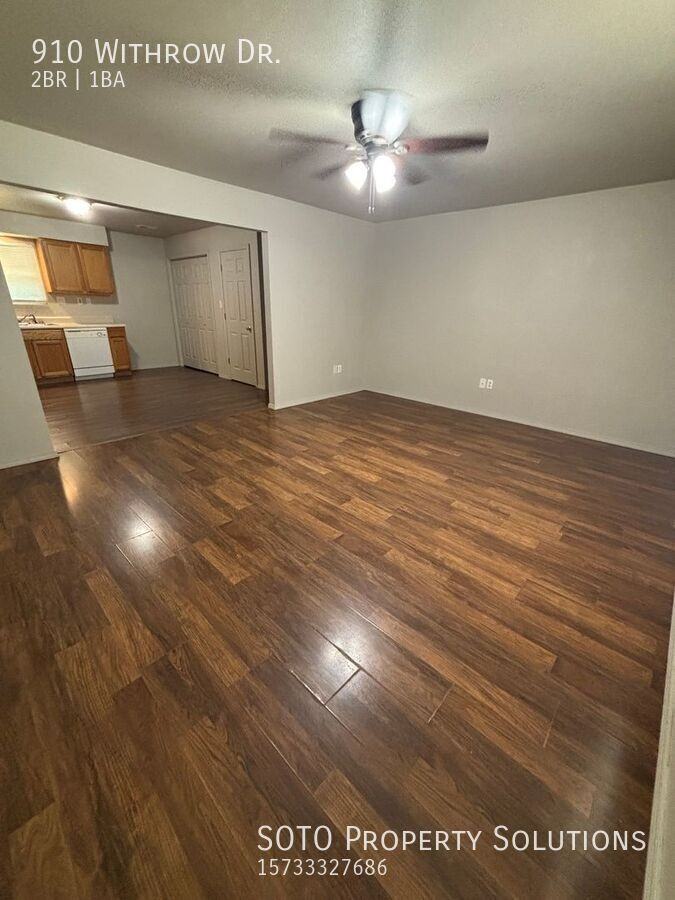 910 Withrow Dr - Photo 2 of 9