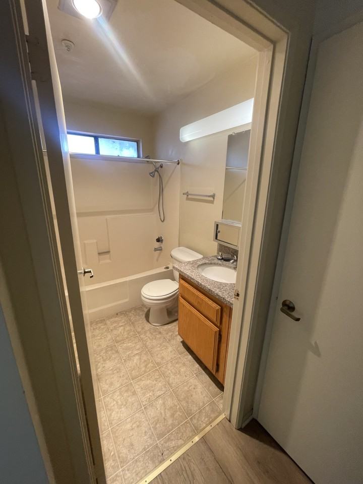 14032 Doty Avenue #205 - Photo 4 of 7