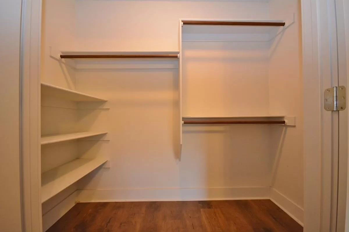 922 West Hughes Street #6 - Photo 5 of 6