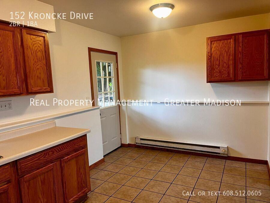 152 Kroncke Dr - Photo 3 of 11