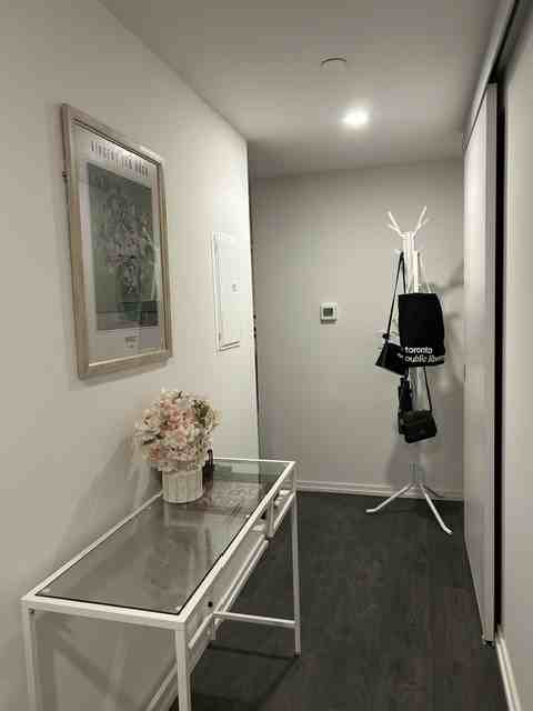 8 Hillsdale Avenue East - Photo 2 of 19