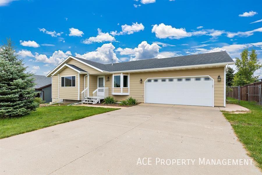 8563 Stables Dr - Photo 2 of 19