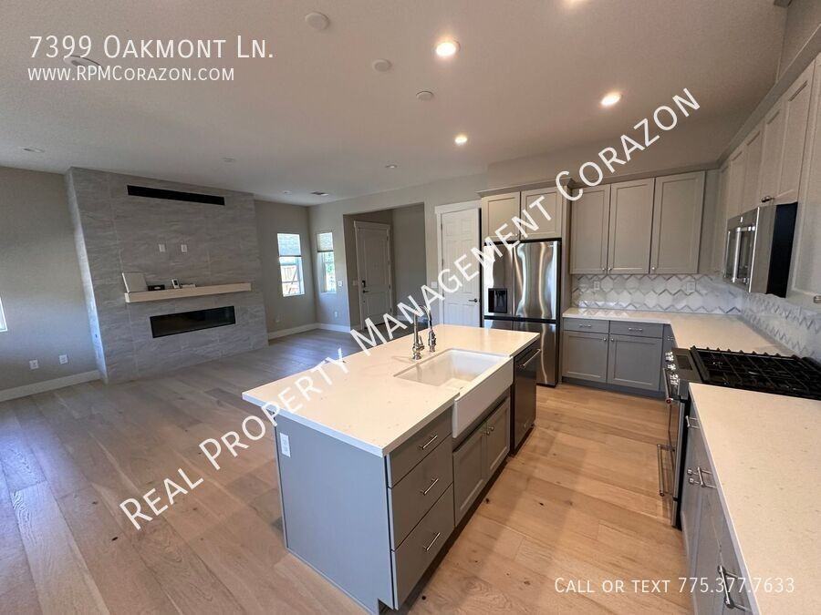 7399 Oakmont Ln - Photo 3 of 24