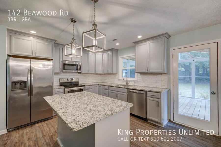 142 Beawood Rd - Photo 2 of 38