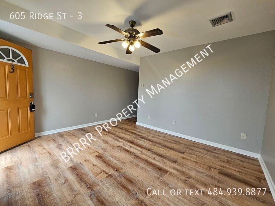 605 Ridge St #3 - Photo 5 of 20